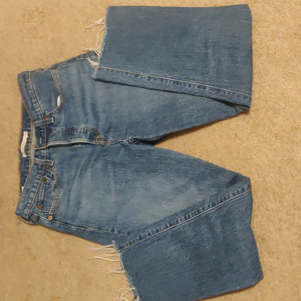 Levis